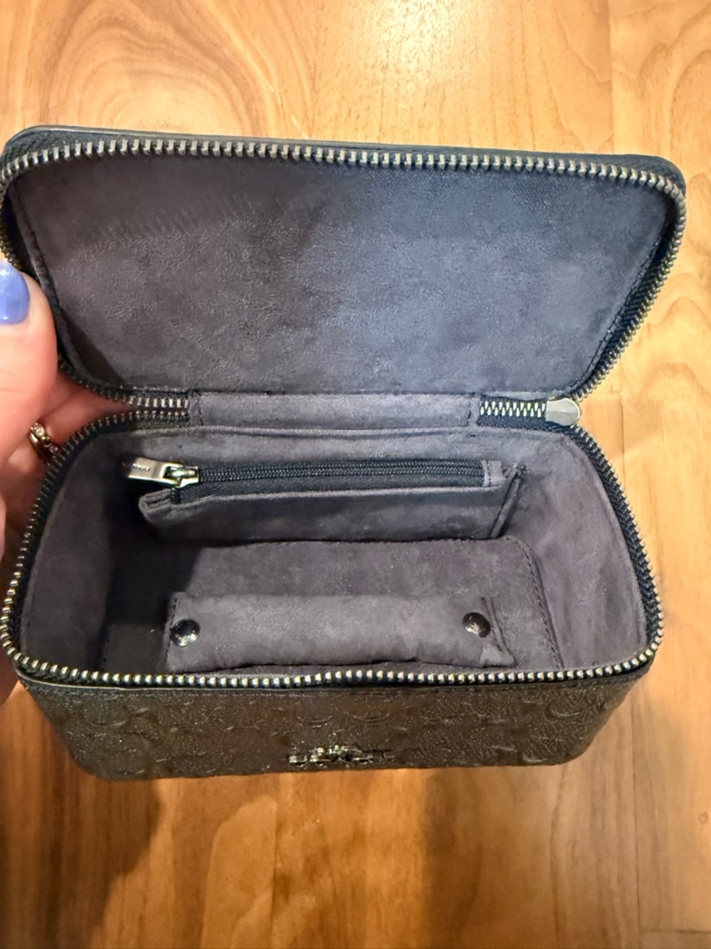 Coach Metallic dark gray Signature Cosmetic Case - Picture 5 of 7